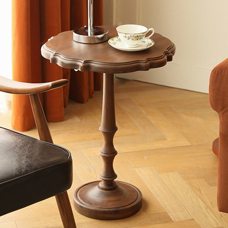 Traditional Vintage Round Lace Wood Coffee Table For Living Room