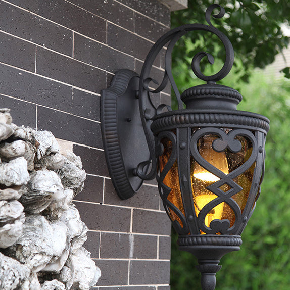 Traditional European Lantern Shaped Aluminum Glass 1-Light Outdoor Wall Sconce Lamp For Garden