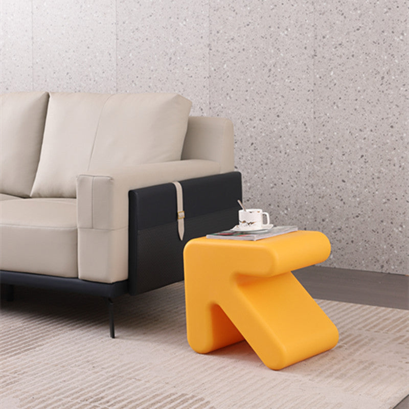 Contemporary Creative Arrowhead Plastic Chair For Living Room