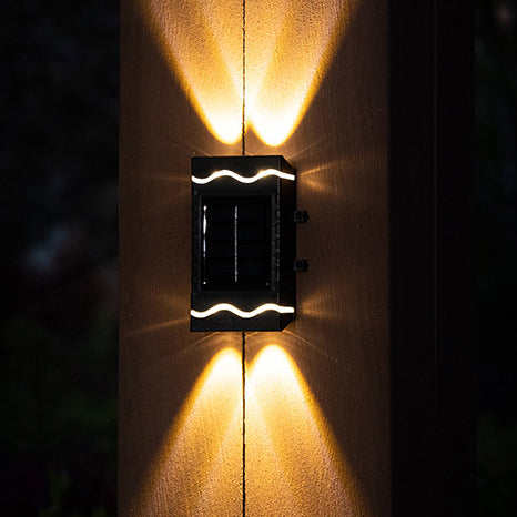 Traditional Farmhouse Waterproof Solar ABS PS Cuboid LED Wall Sconce Lamp For Garden