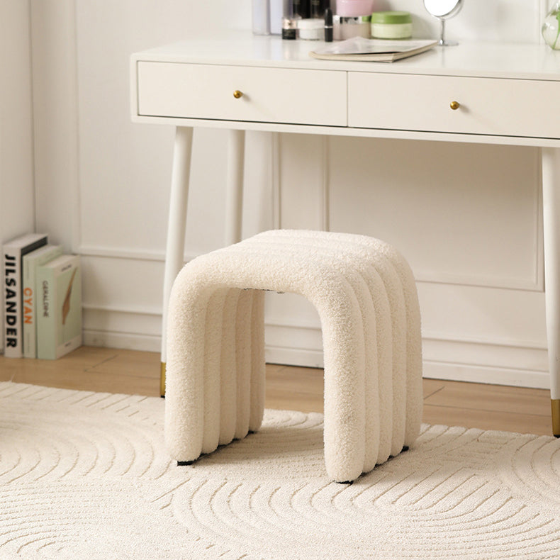 Contemporary Nordic Arch Carbon Steel Frame Boucle Vanity Stool Backless For Bedroom