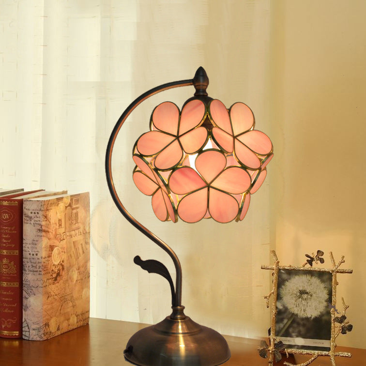 Traditional Vintage Flower Hydrangea Brass Metal Glass 1-Light Table Lamp For Bedroom