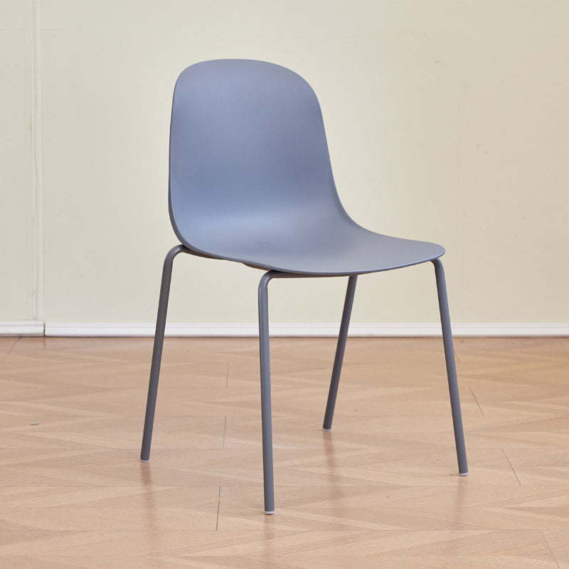 Modern Minimalist Square Plastic Dining Chair Curved Backrest For Dining Room