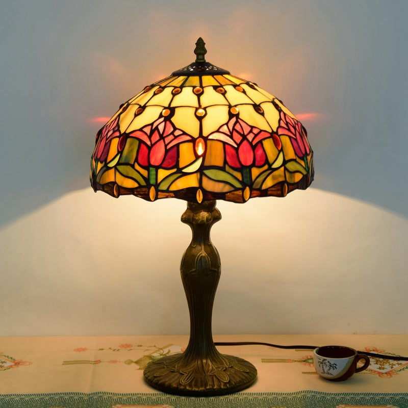 Traditional Tiffany Stained Glass Red Tulip Dome Aluminum Base 1-Light Table Lamp For Bedroom